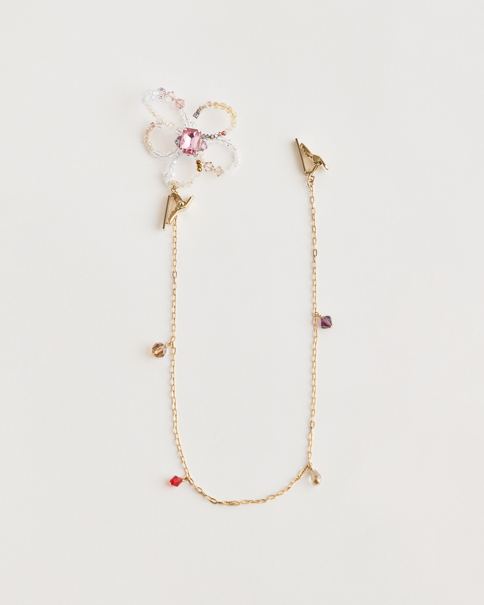 CIQ268  Petal Clip