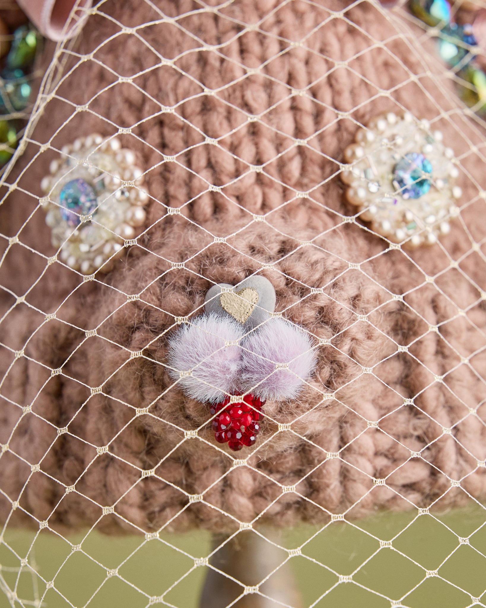 Mochaは11月上旬、Ivoryは12月中旬発送予定  CIQ258 Cozy Bear Hug