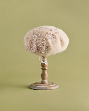 【新品・未使用品】CIRQUTURE 猫耳パール付きキャップ 黒 セール】星チャーム付きネコ耳ボーダーニット帽（5カラー）（ニット