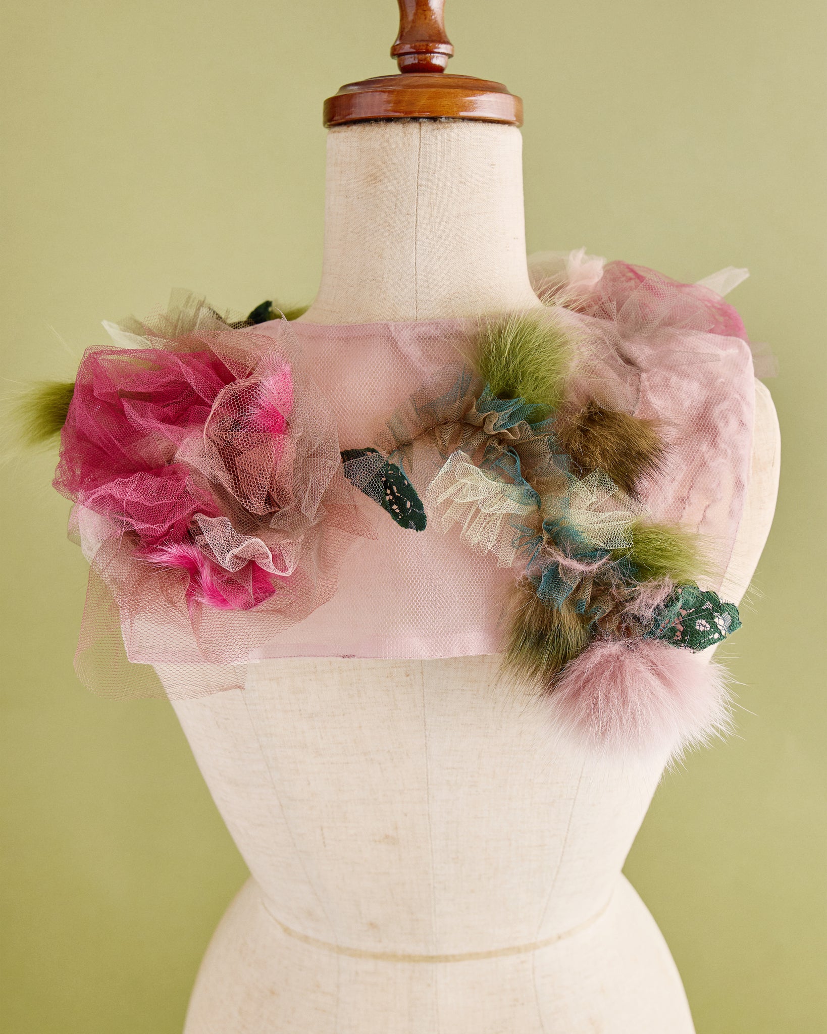 11月上旬発送予定  CIQ264 Moonlit Collar